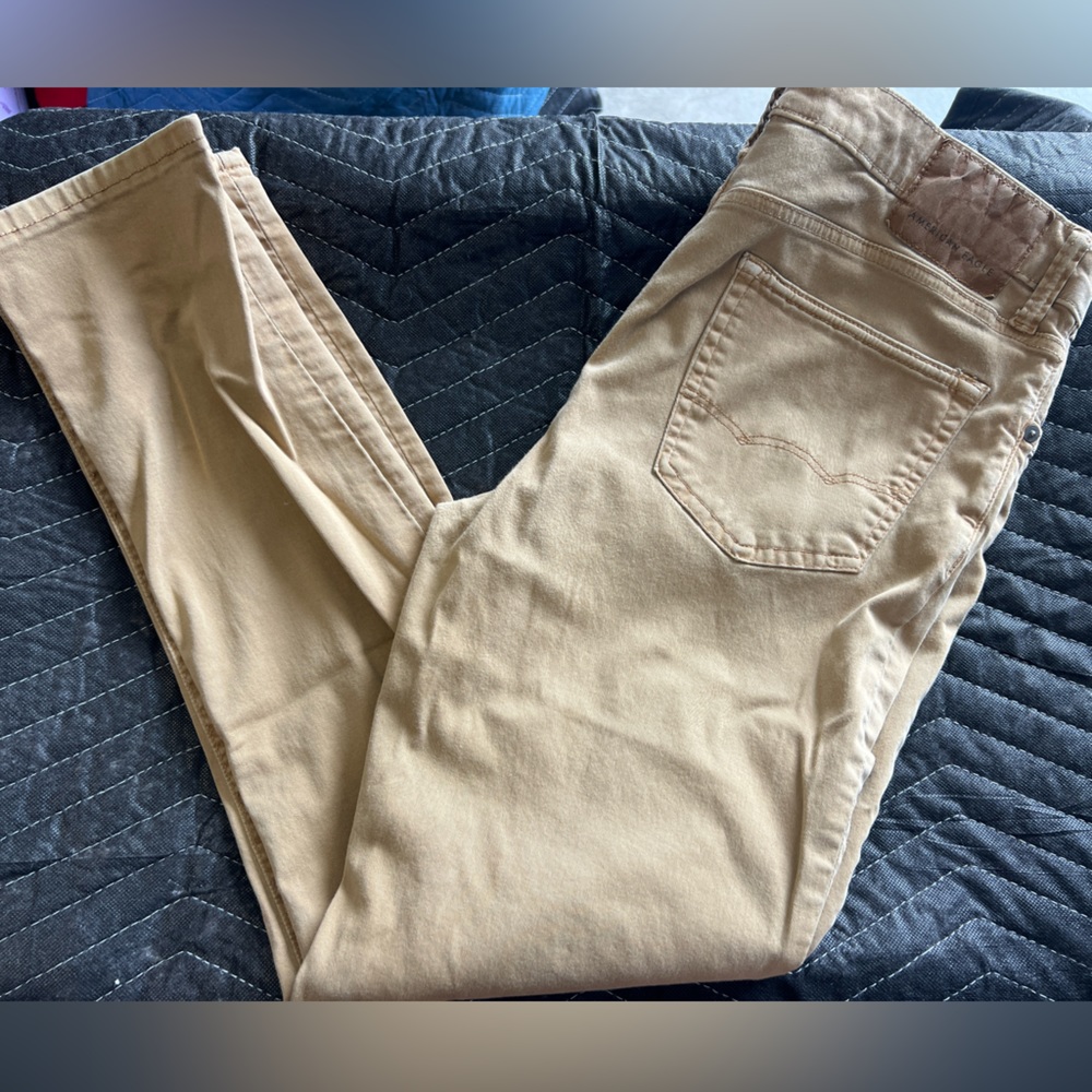 American Eagle Khaki size 33X30 Skinny Jeans